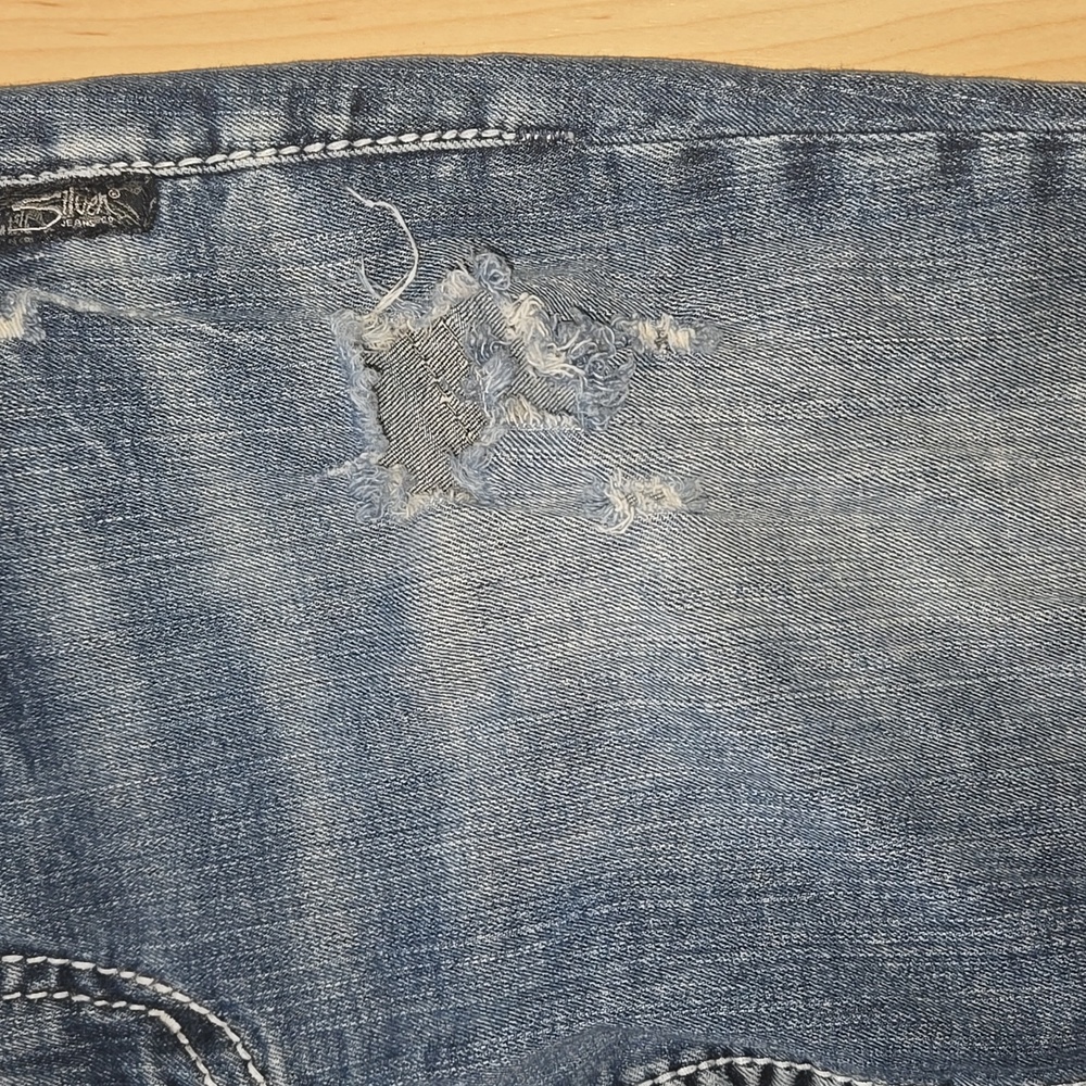 Silver jeans capris 🔥🔥Suki Mid Capri Super Stretch W30 L23 - Picture 9 of 15